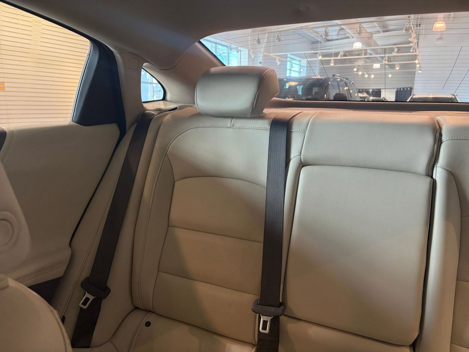 Used 2024 Chevrolet Malibu LT image 39