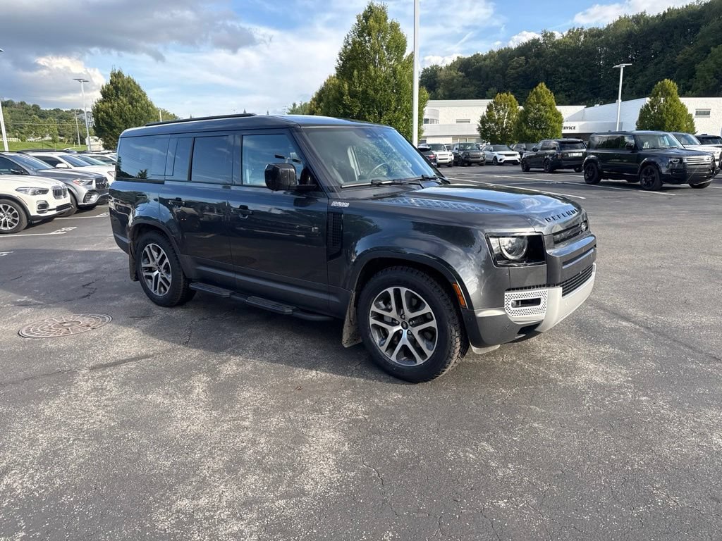 Used 2025 Land Rover Defender 130 S AWD/4WD image 8