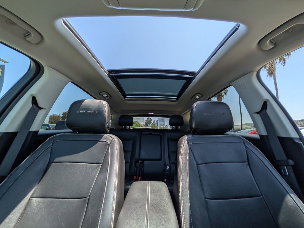 Used 2019 GMC Terrain Denali w/ Advanced Safety Package AWD/4WD image 46