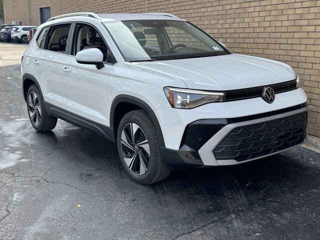 New 2026 Volkswagen Taos SE