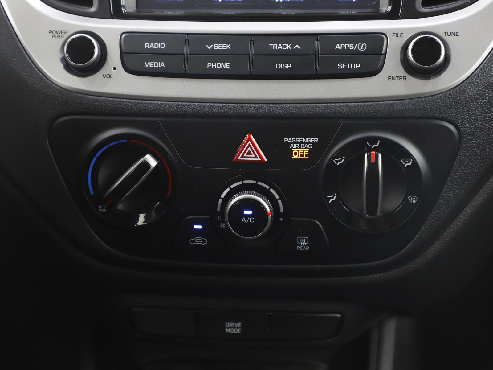 Used 2022 Hyundai Accent SEL image 16