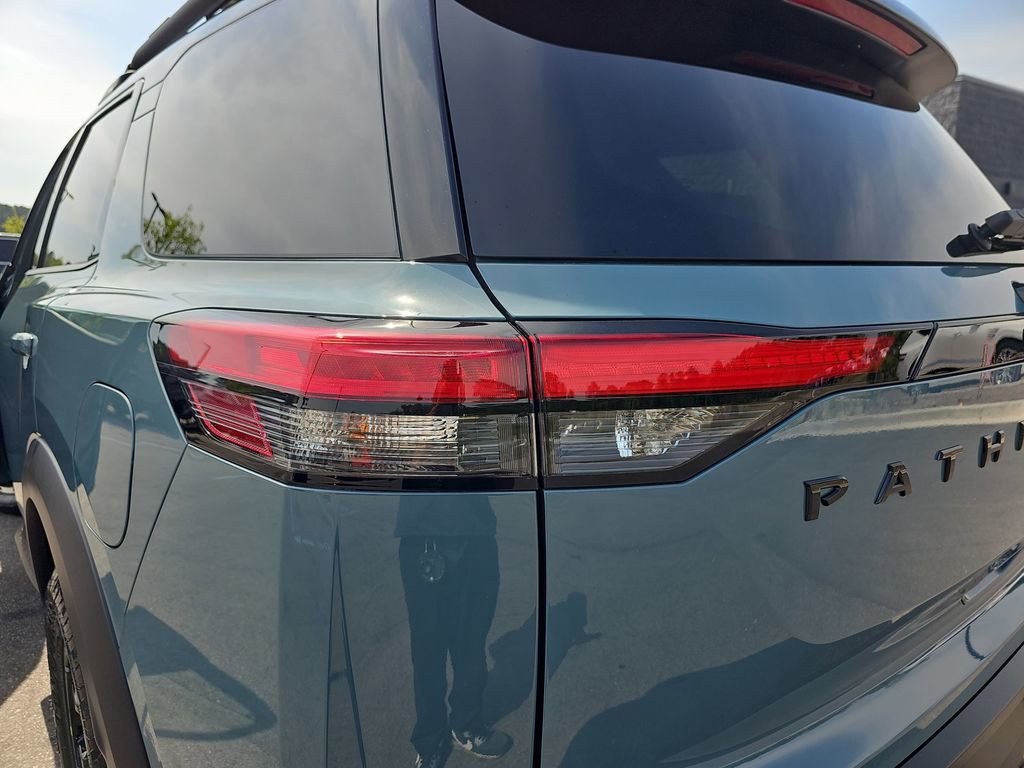 New 2026 Nissan Pathfinder Rock Creek AWD/4WD image 38