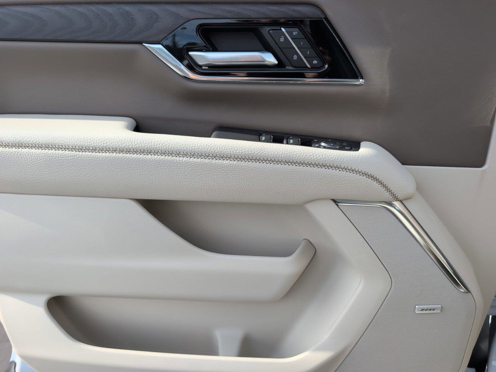 New 2026 GMC Yukon XL Denali AWD/4WD image 32