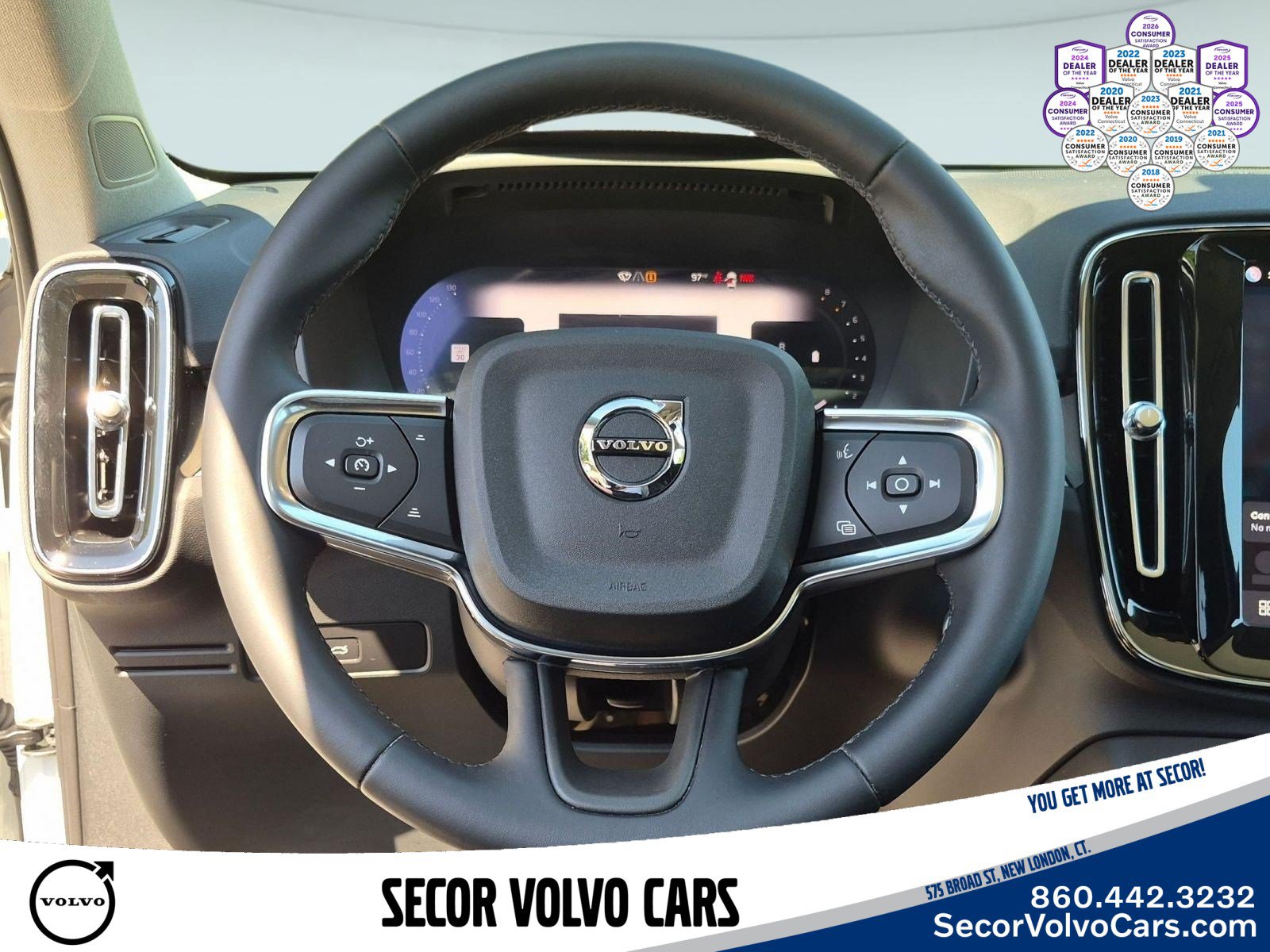 Certified 2023 Volvo XC40 B5 Plus w/ Protection Package Premier AWD/4WD image 19