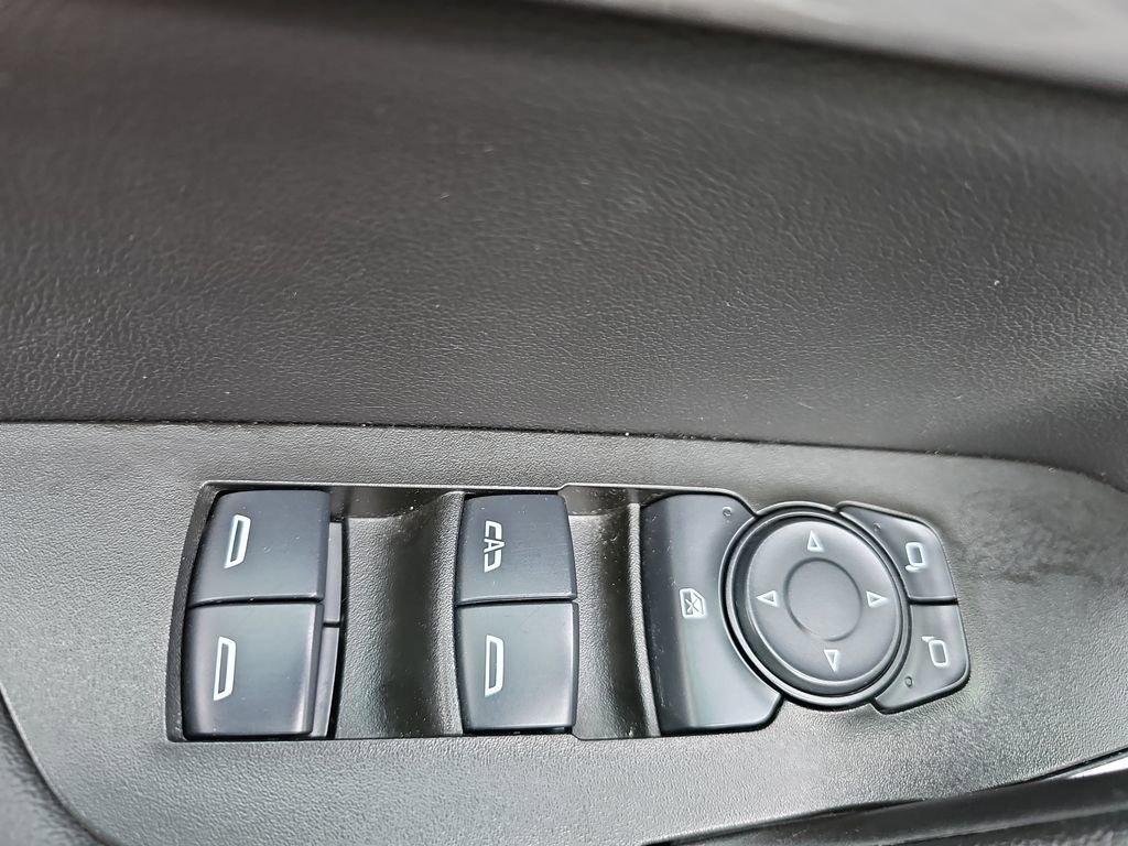 Used 2025 Chevrolet Blazer LT image 25