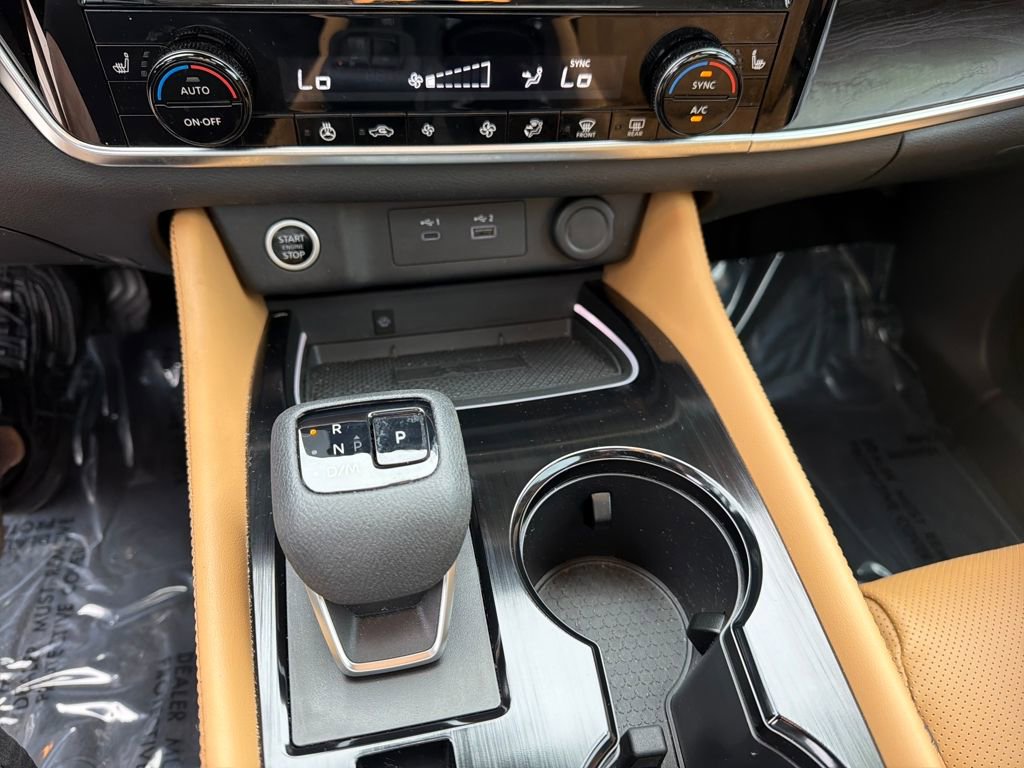 Used 2023 Nissan Rogue Platinum image 30