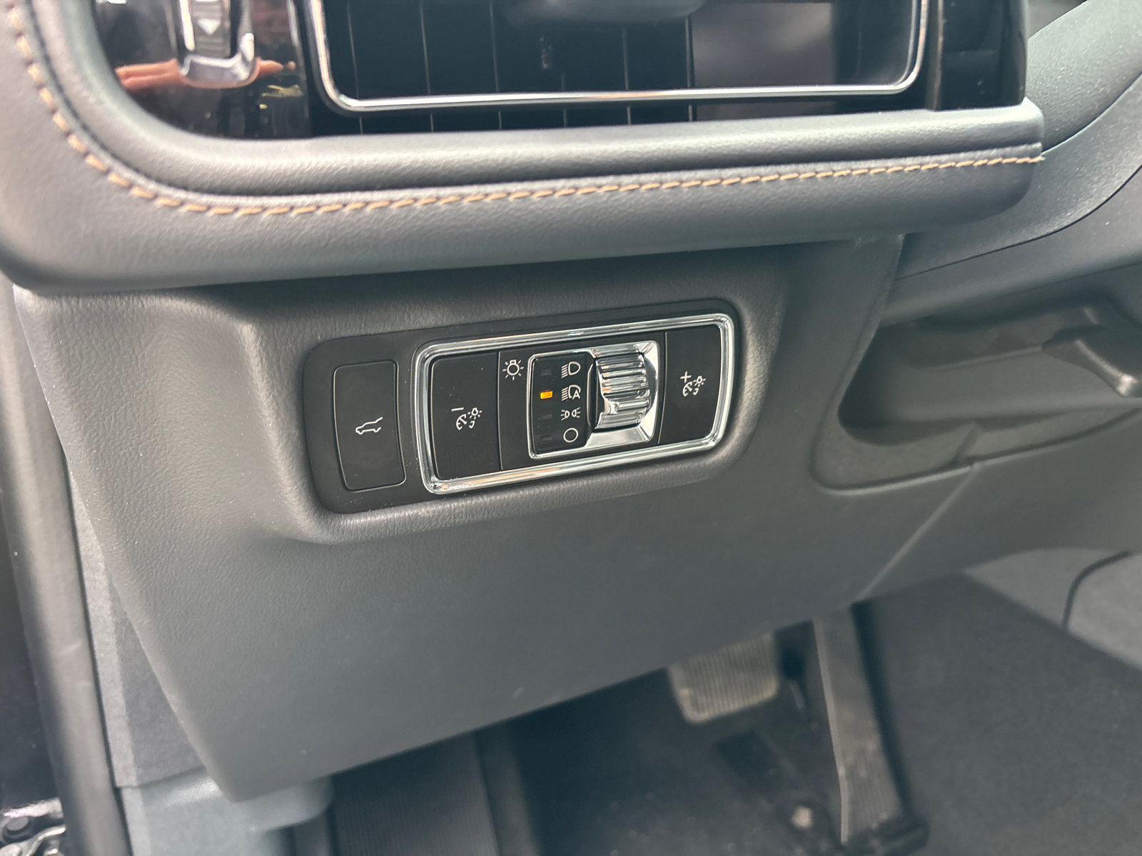 New 2026 Lincoln Aviator AWD image 14