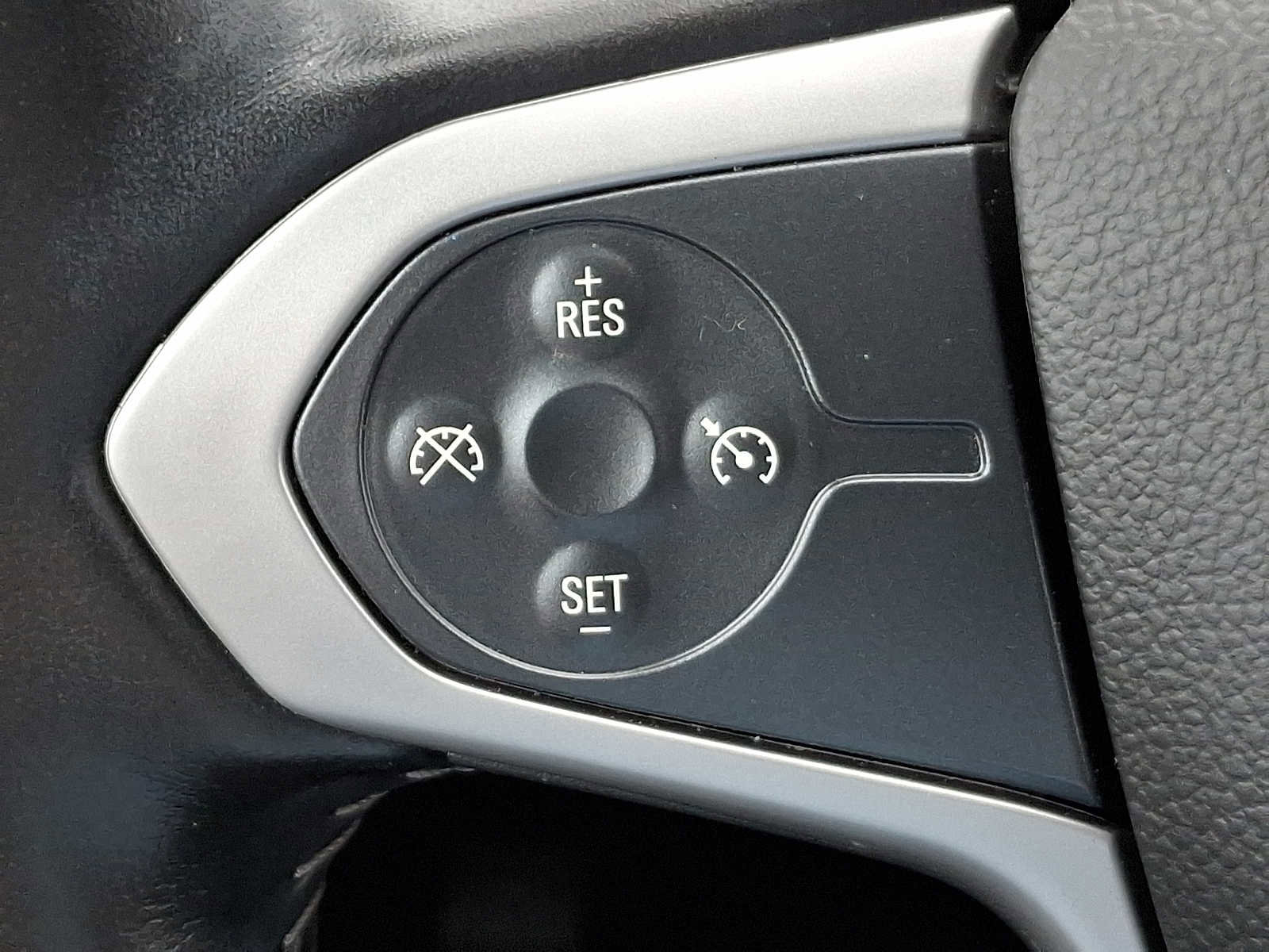 Certified 2022 Chevrolet Colorado LT w/ LT Convenience Package image 23