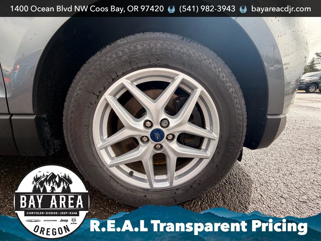 Used 2022 Ford Edge SEL AWD/4WD image 9