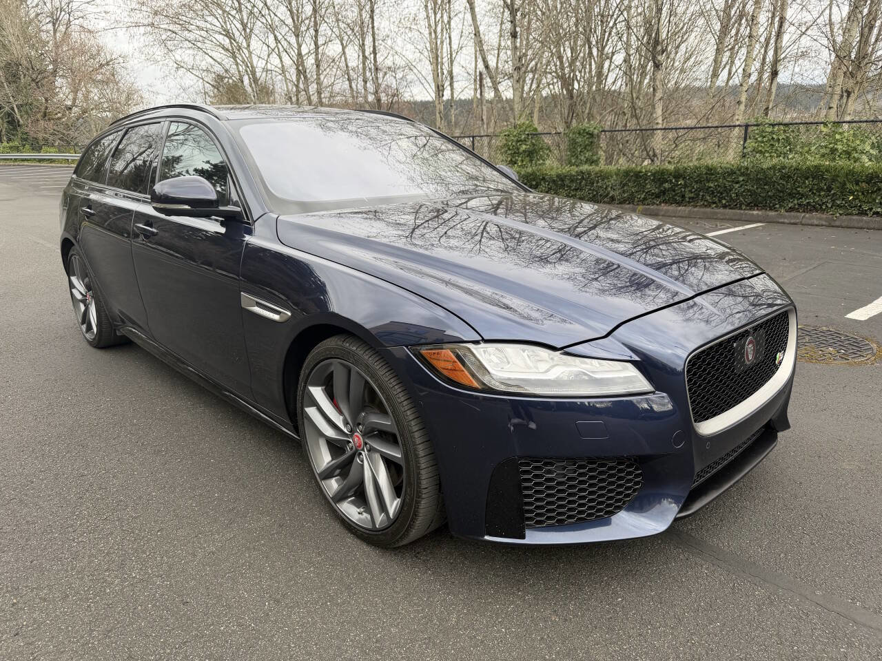 Used 2018 Jaguar XF S image 3