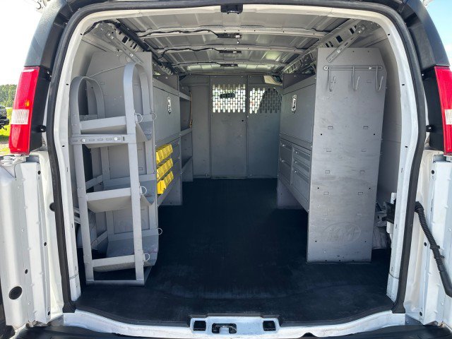 Used 2023 GMC Savana 2500 w/ Driver Convenience Package RWD image 16