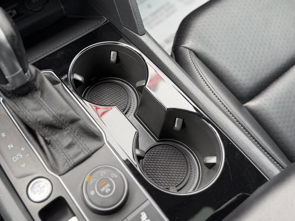 Used 2019 Volkswagen Atlas SEL R-Line image 25