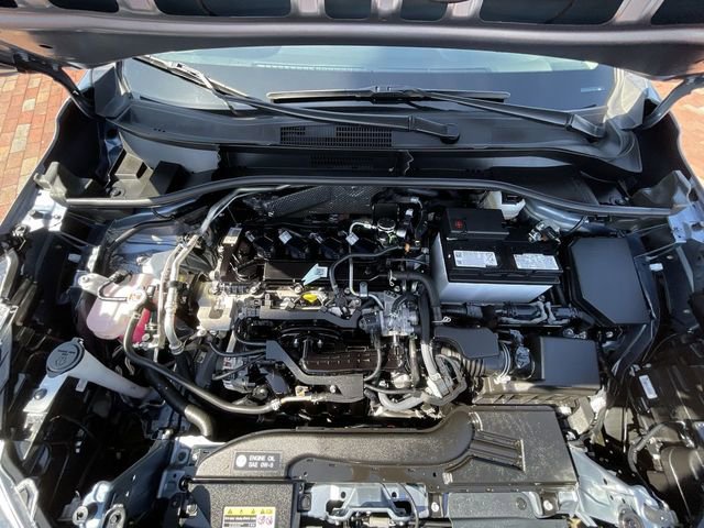 Used 2024 Toyota Corolla Cross L image 27