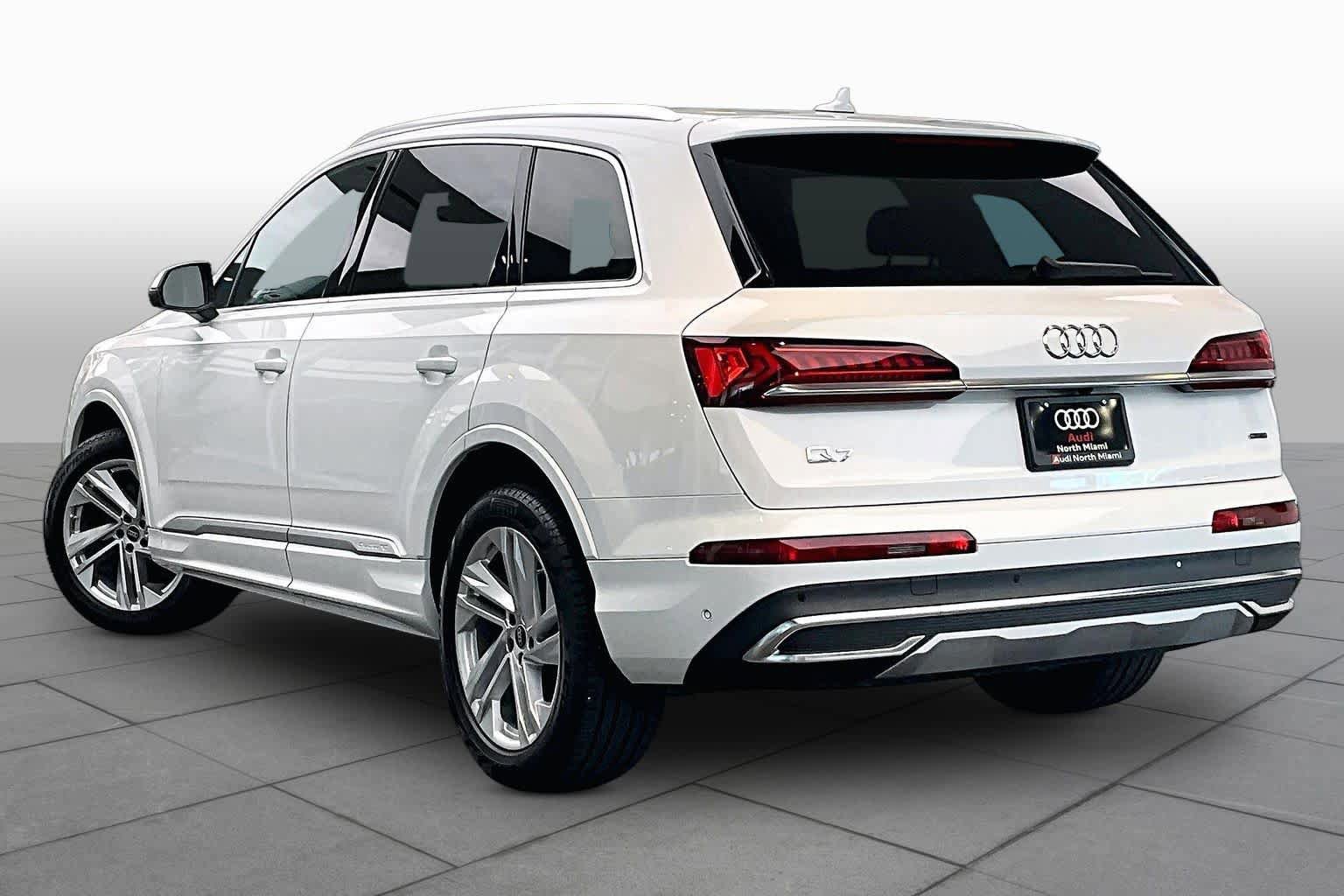 Used 2023 Audi Q7 2.0T Premium w/ Convenience Package AWD/4WD image 12