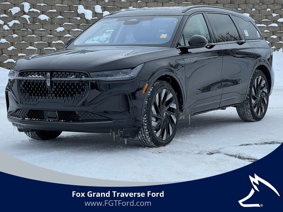 New 2026 Lincoln Nautilus Reserve w/ Jet Appearance Package AWD/4WD image 1