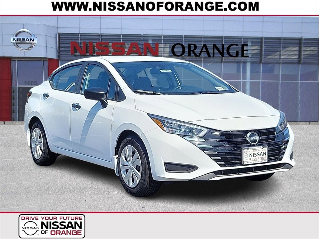 New 2025 Nissan Versa S w/ Trunk Package