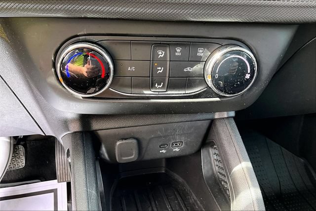 Used 2025 Chevrolet TrailBlazer LS w/ LS Convenience Package AWD/4WD image 32
