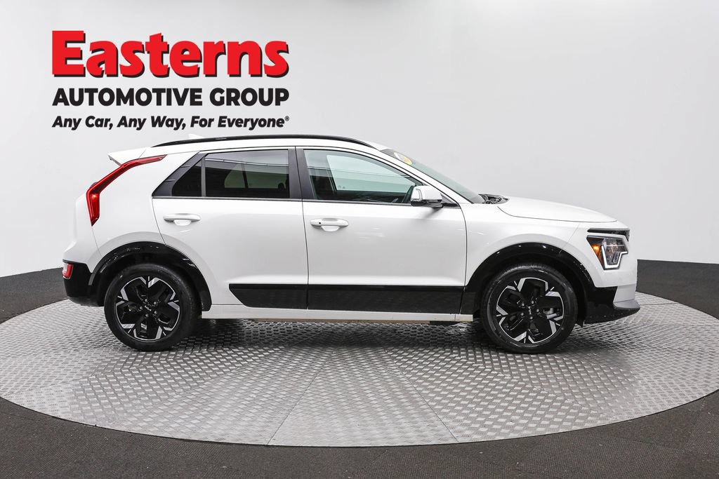 Used 2023 Kia Niro Wind w/ Wind Preserve Package FWD image 4