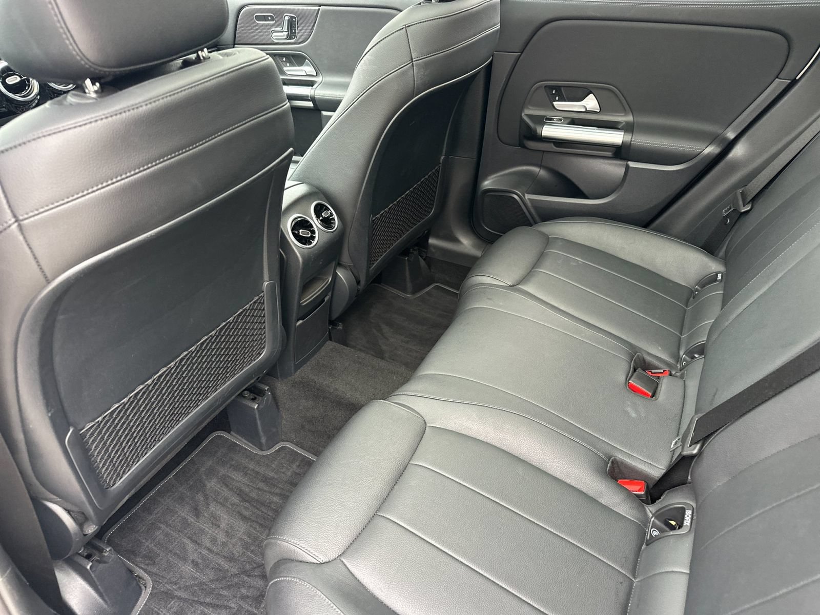 Used 2021 Mercedes-Benz GLA 250 4MATIC image 13