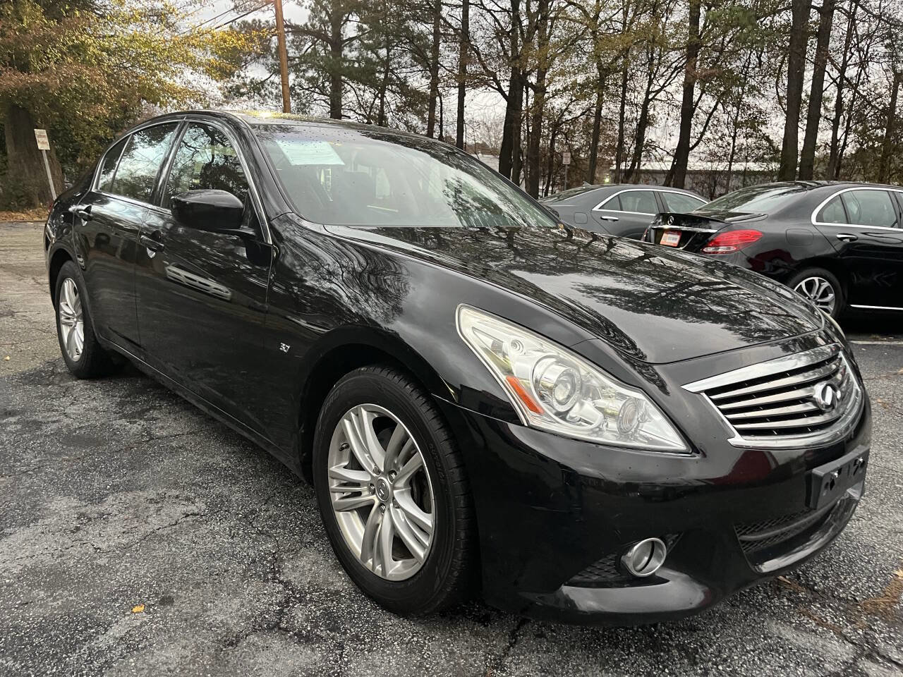 Used 2015 INFINITI Q40 AWD w/ Navigation Package image 2