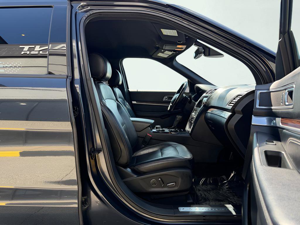 Used 2017 Ford Explorer Limited w/ Equipment Group 301A image 33