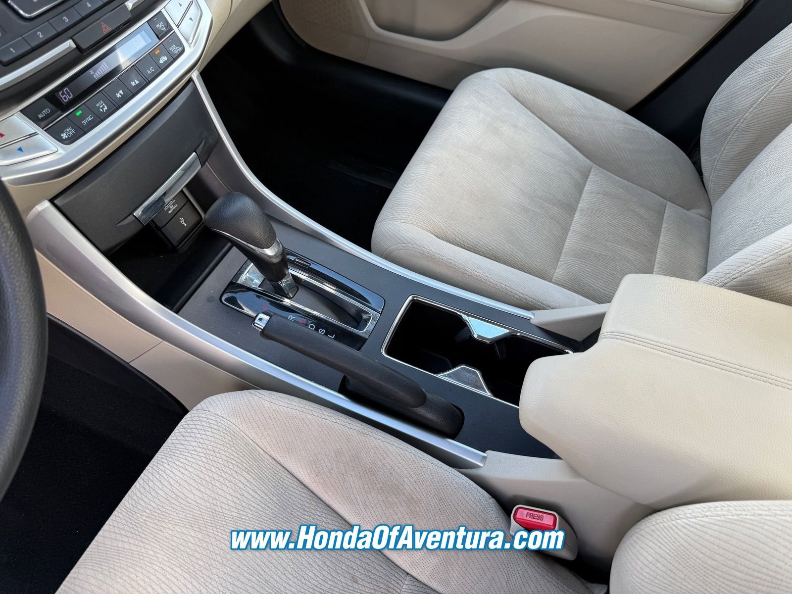 Used 2015 Honda Accord EX image 19