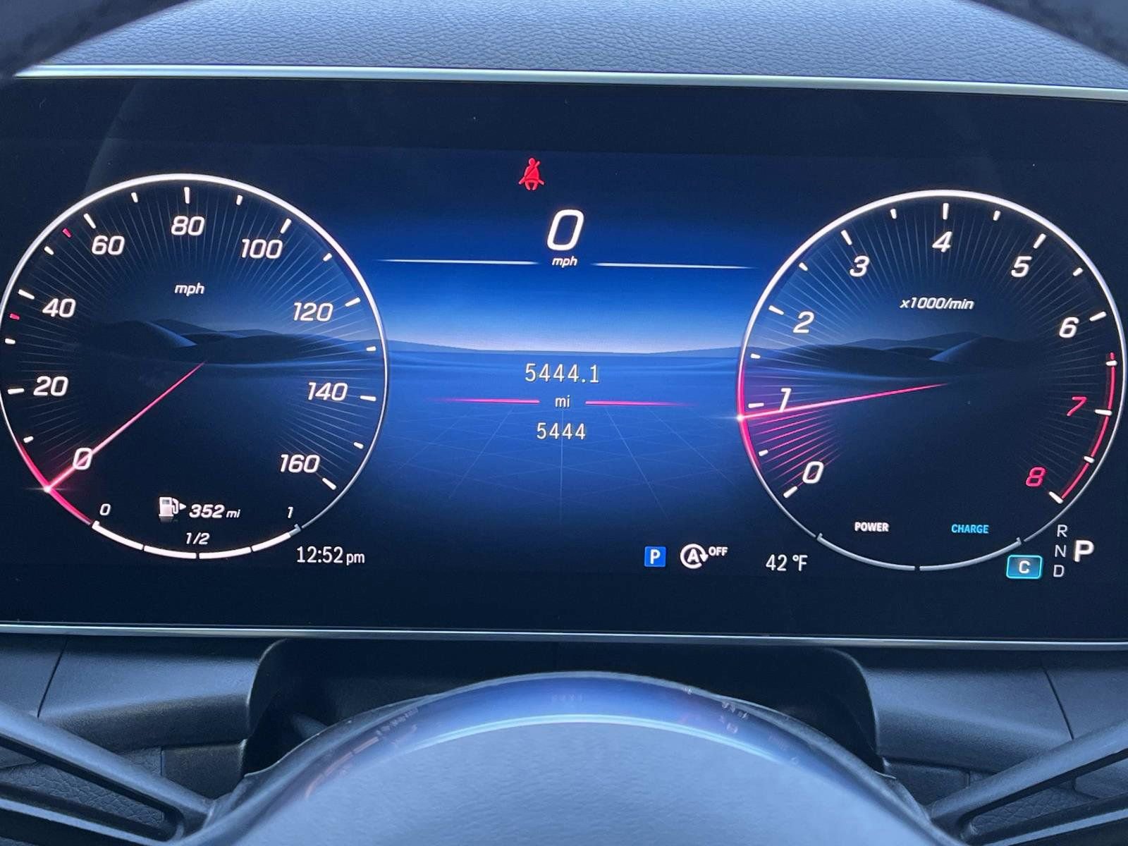 Certified 2025 Mercedes-Benz GLC 300 image 33