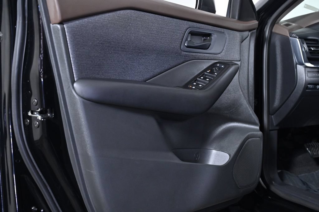 Certified 2023 Nissan Rogue S FWD image 31