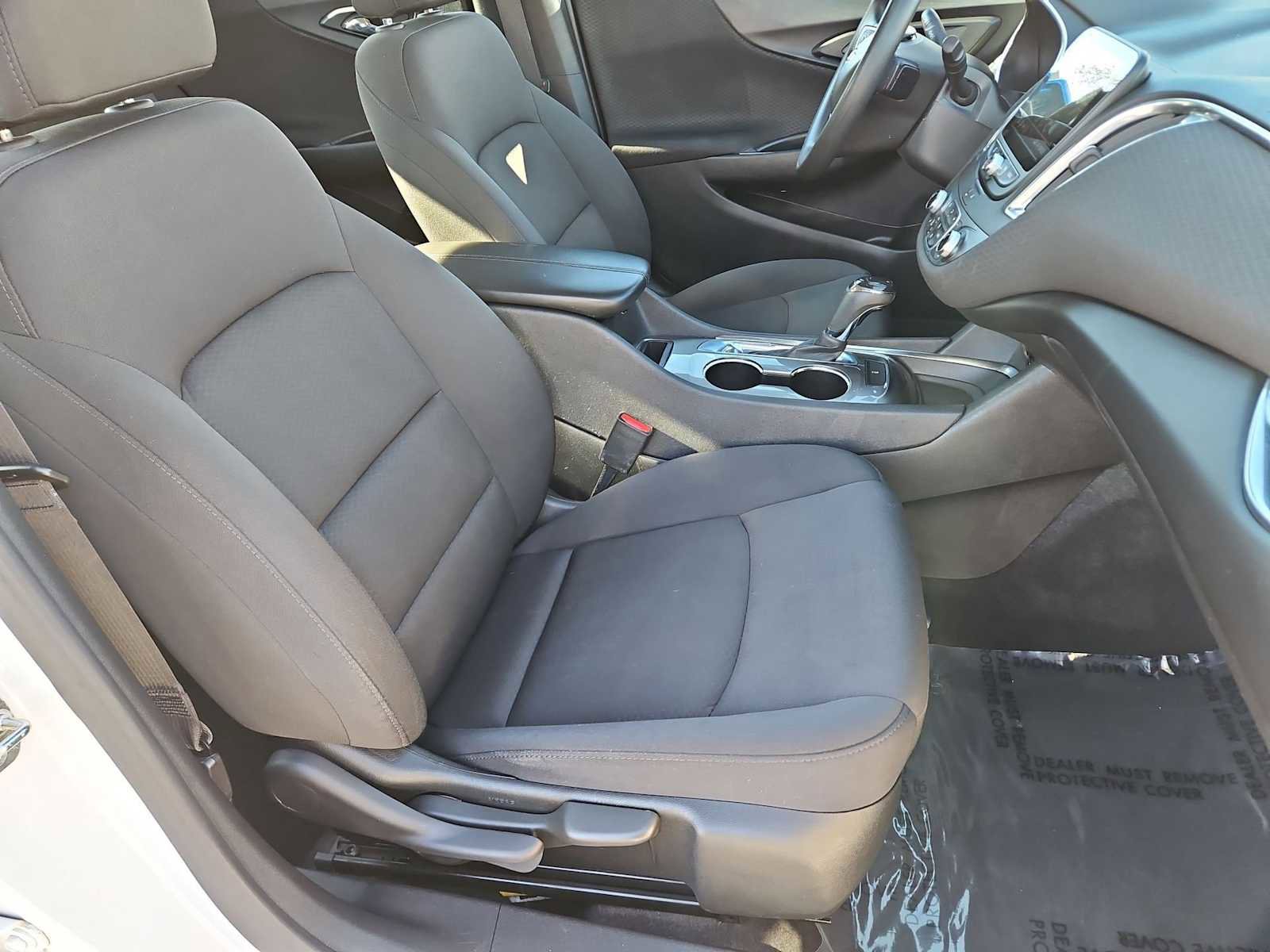 Used 2020 Chevrolet Malibu LT image 19