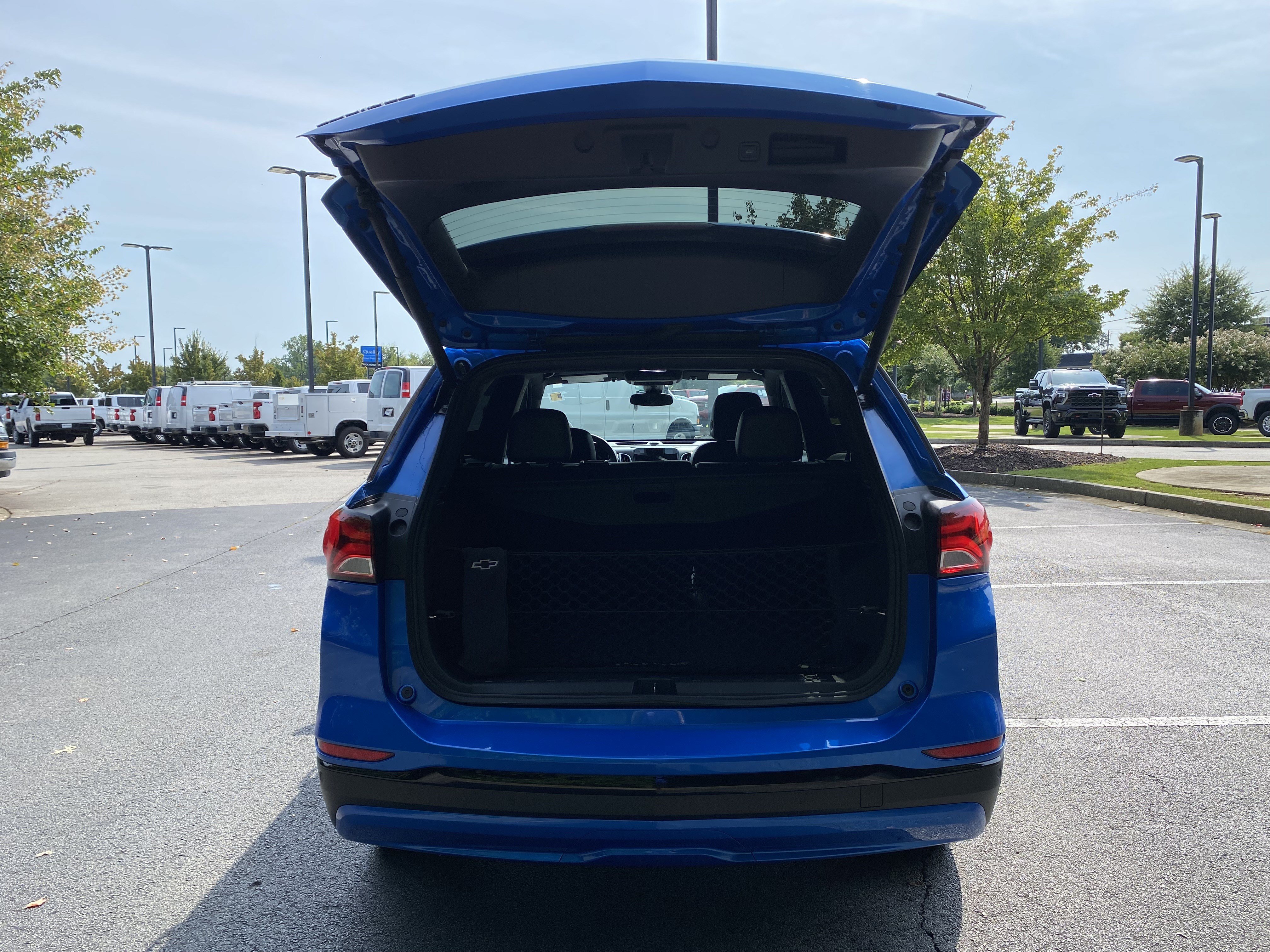 Used 2024 Chevrolet Equinox RS w/ RS Leather Package FWD image 11
