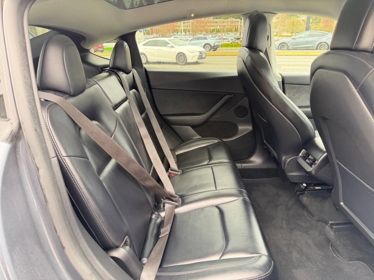 Used 2022 Tesla Model Y Performance image 22