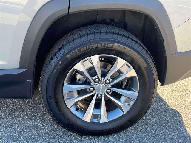 Used 2026 Chevrolet Equinox LT image 9