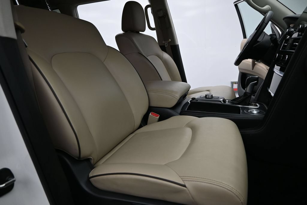 Used 2024 Nissan Armada SV RWD image 7