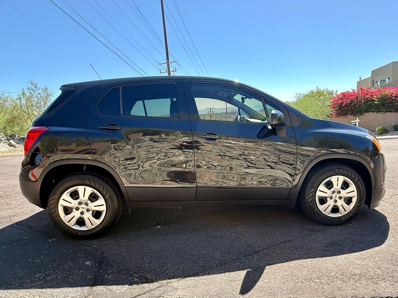 Used 2016 Chevrolet Trax LS w/ LPO, Cargo Package image 9