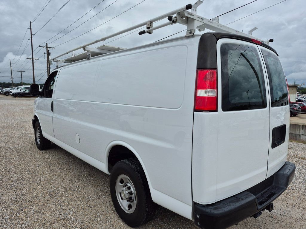 Used 2022 Chevrolet Express 2500 Extended w/ Driver Convenience Package image 4