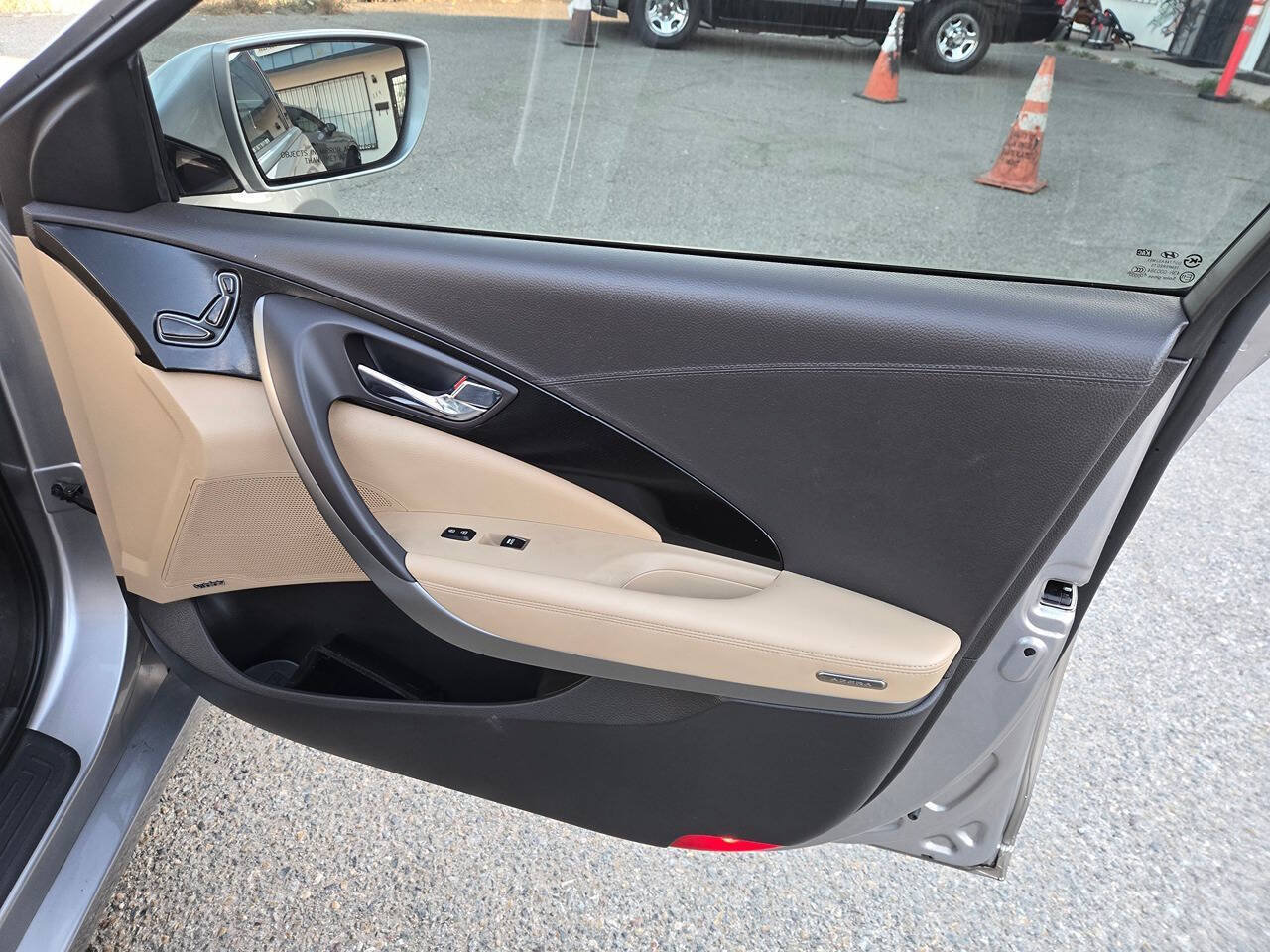 Used 2014 Hyundai Azera Limited FWD image 32
