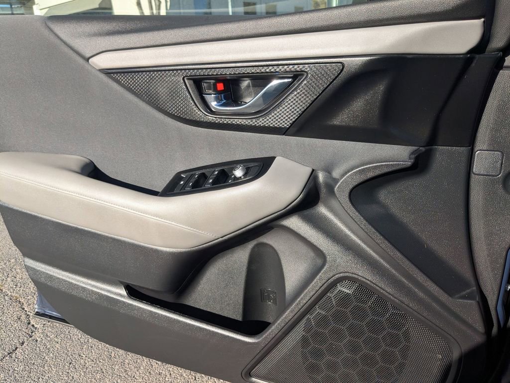 Used 2025 Subaru Outback Premium image 15