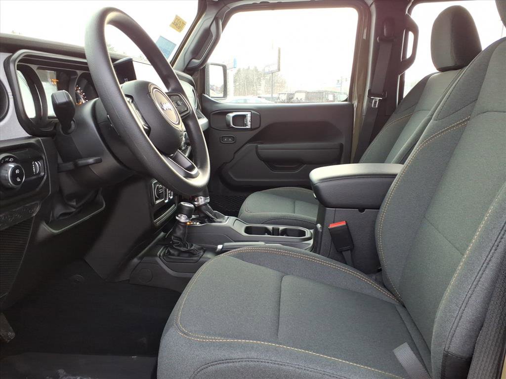 New 2026 Jeep Gladiator Sport AWD/4WD image 6