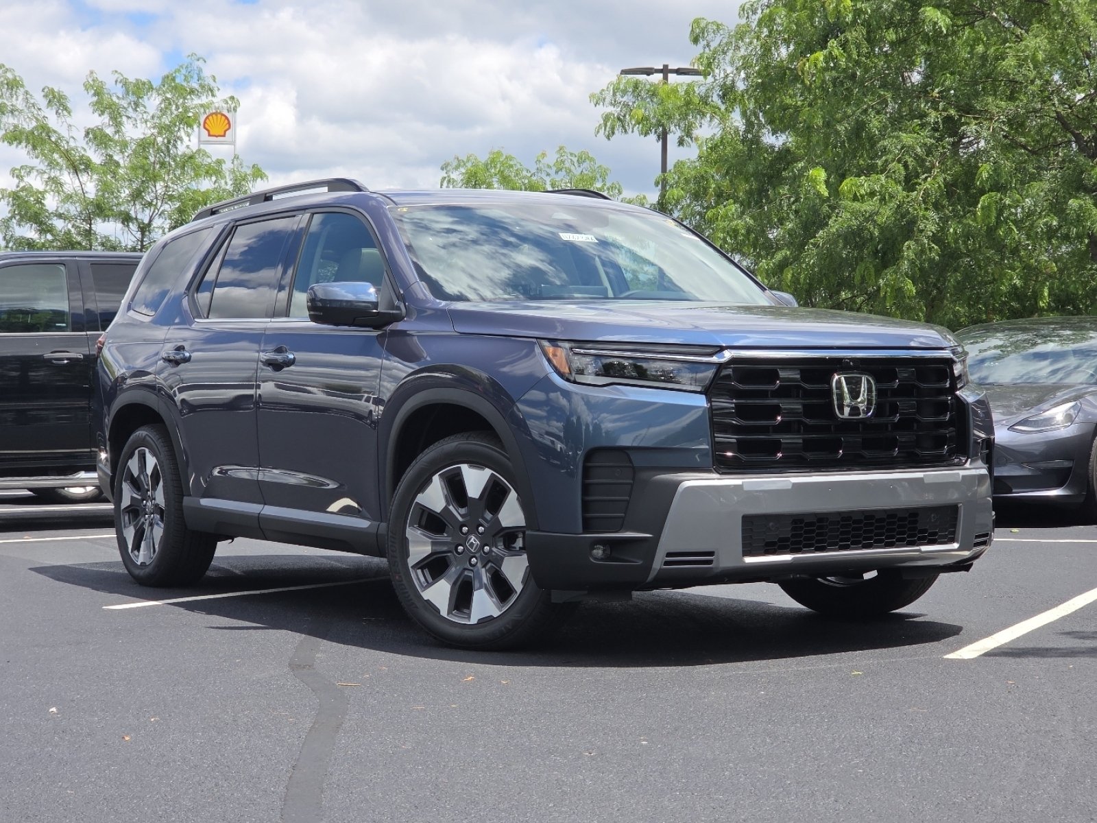 New 2026 Honda Pilot image 2