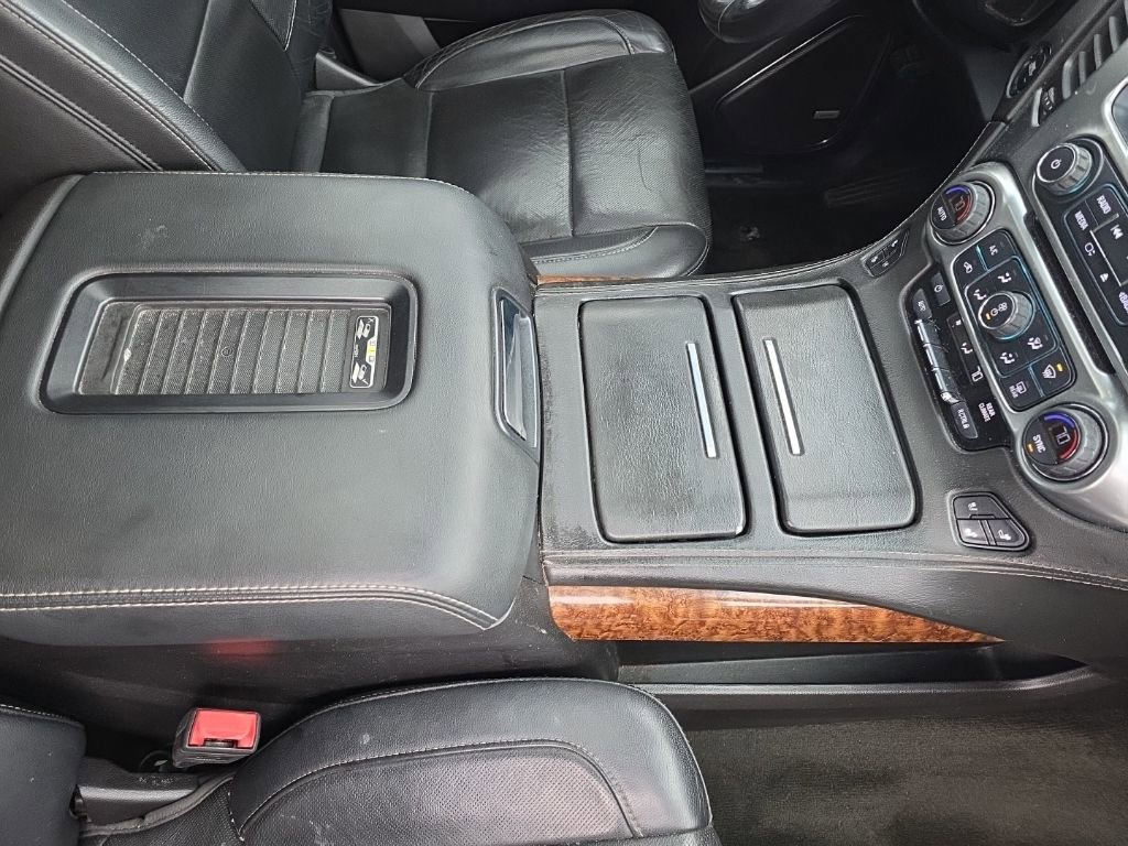 Used 2017 Chevrolet Suburban Premier image 51