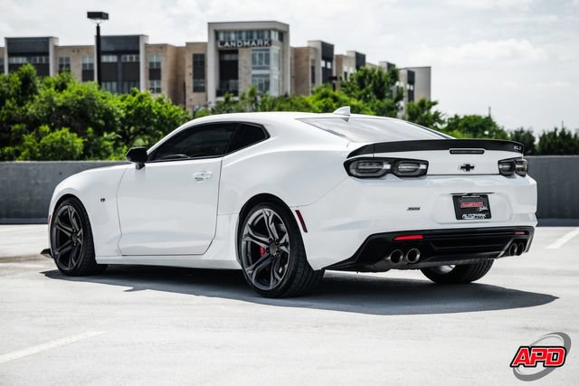 Used 2019 Chevrolet Camaro SS RWD image 10