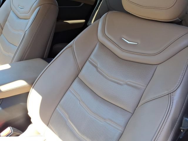 Certified 2025 Cadillac XT6 Sport w/ Platinum Package AWD/4WD image 15