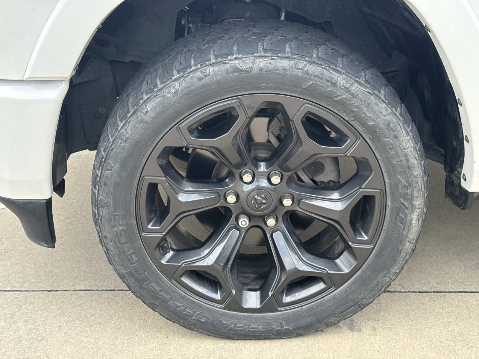 Used 2021 RAM 1500 Limited w/ Night Edition image 4