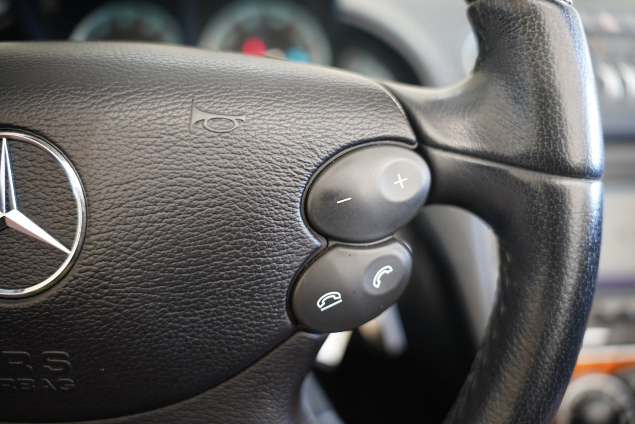 Used 2007 Mercedes-Benz SL 550 image 17