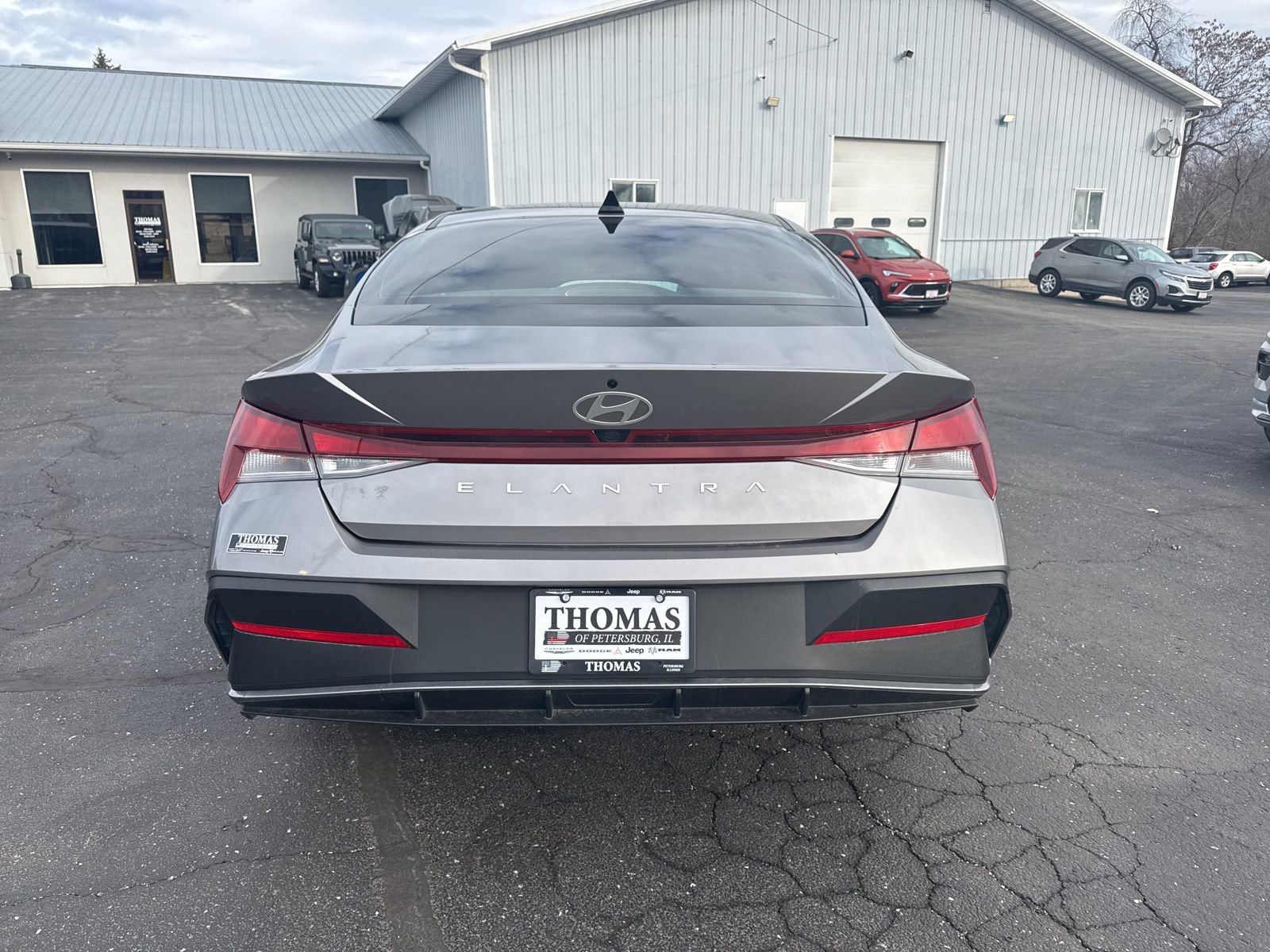 Used 2024 Hyundai Elantra SEL image 6