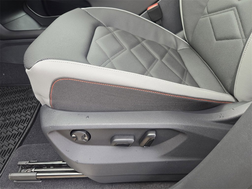 New 2026 Volkswagen Atlas Peak Edition image 19