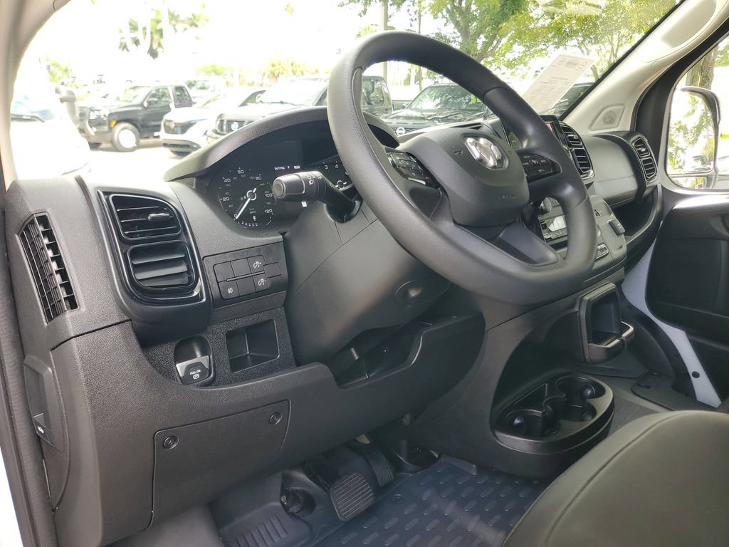 Used 2025 RAM ProMaster 2500 w/ Convenience Group FWD image 13