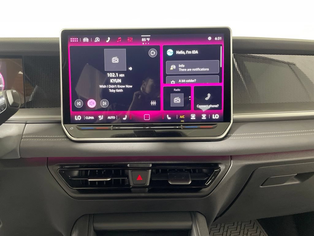 New 2026 Volkswagen Tiguan SE R-Line AWD/4WD image 13