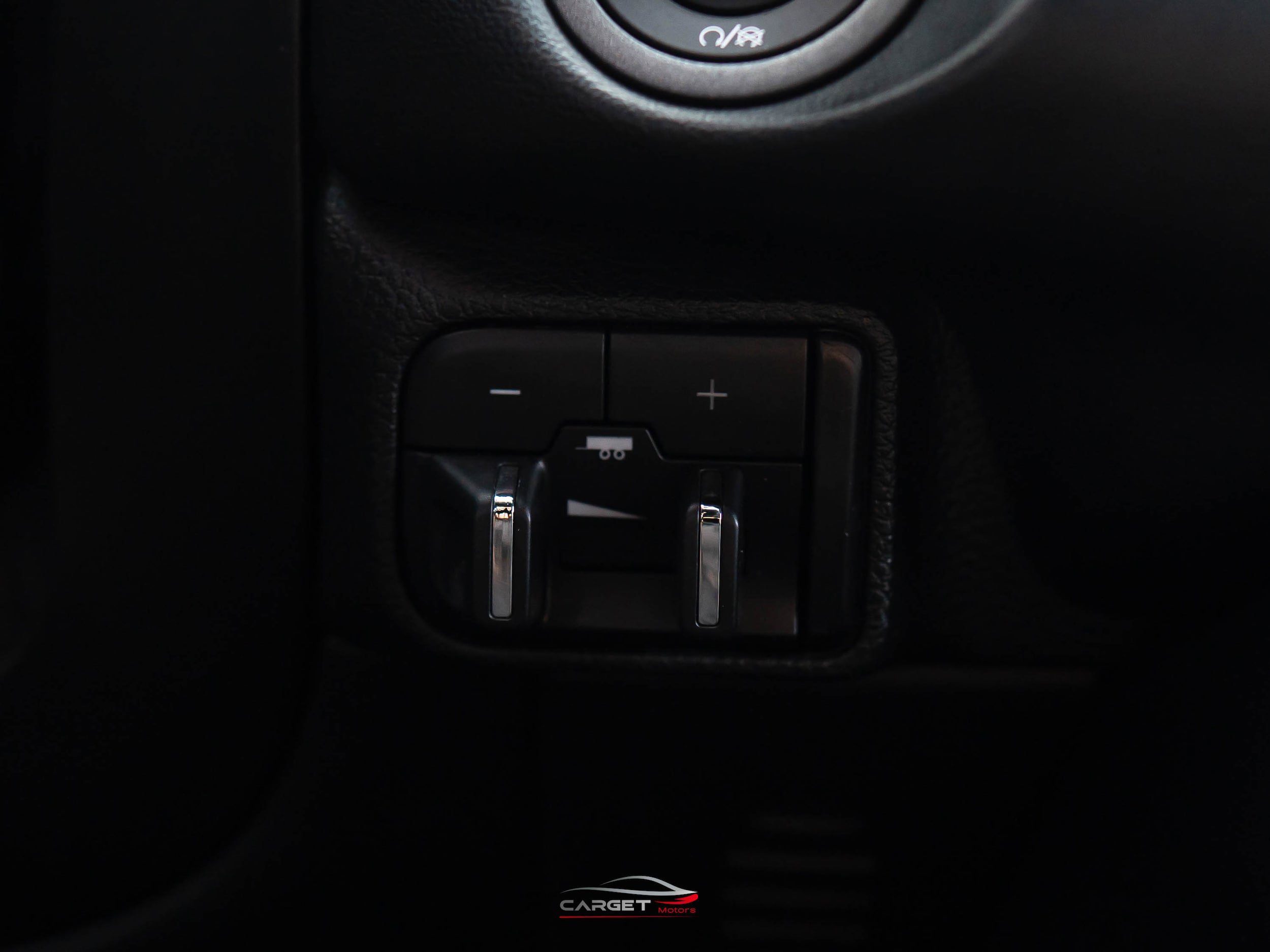 Used 2022 Dodge Durango R/T w/ Tow 'N Go Package AWD/4WD image 35