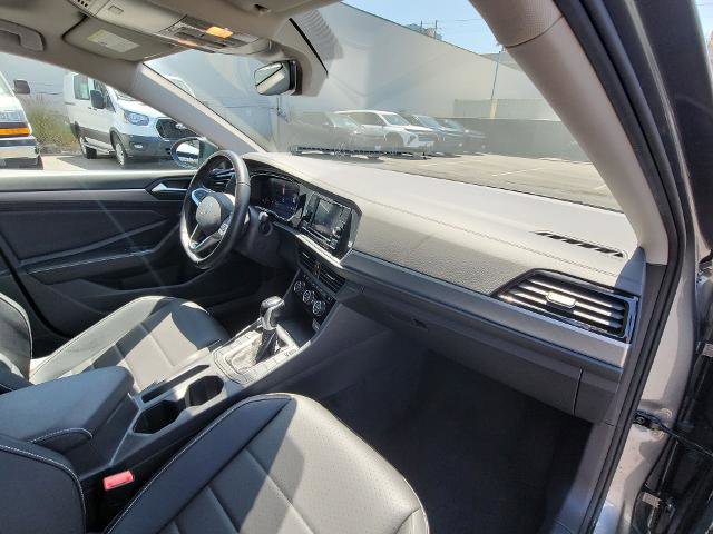 Used 2024 Volkswagen Jetta SE FWD image 27